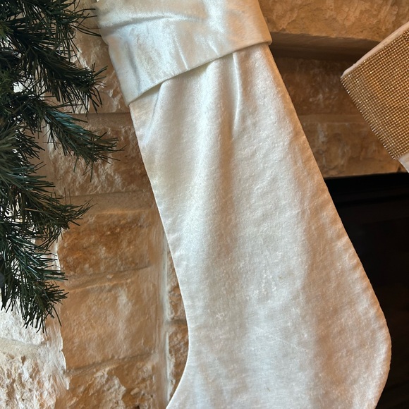 Z Gallerie Holiday Christmas Stockings Set of 5 - Picture 6 of 10